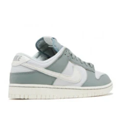 Nike Dunk Low Mica Green - DV7212-300 5 Nike Dunk Low Mica Green - DV7212-300 -Vêtement Séries Magasin 550x550 me KaJ2TXGy DV7212 300 2