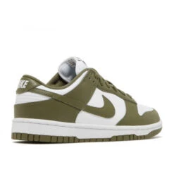 Nike Dunk Low Medium Olive (W) - DD1503-120 5 Nike Dunk Low Medium Olive (W) - DD1503-120 -Vêtement Séries Magasin 550x550 me Ro9vA5jm DD1503 120 2